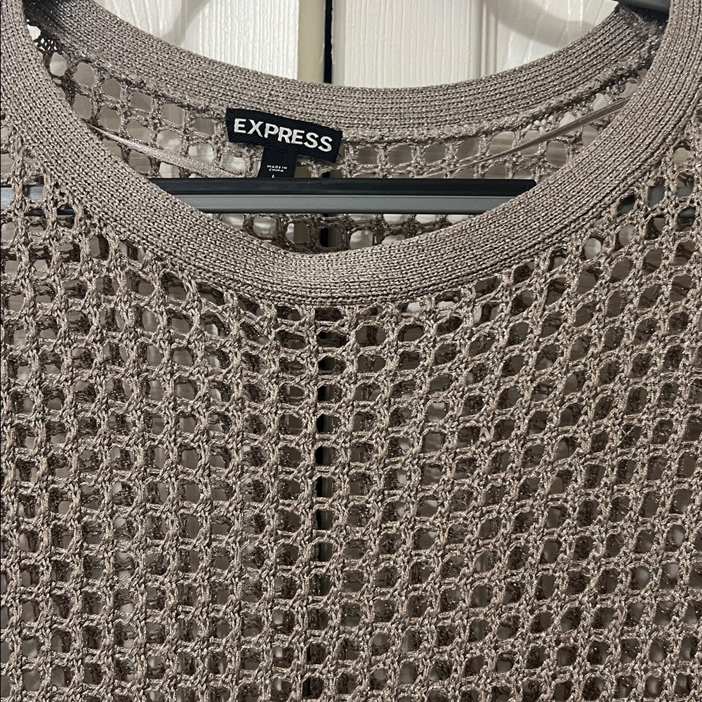 Express Sweater - Picture 2 of 3